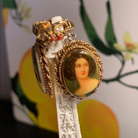 Gold Tone Victorian Style Portrait Clip Earrings - Picture 3 of 9